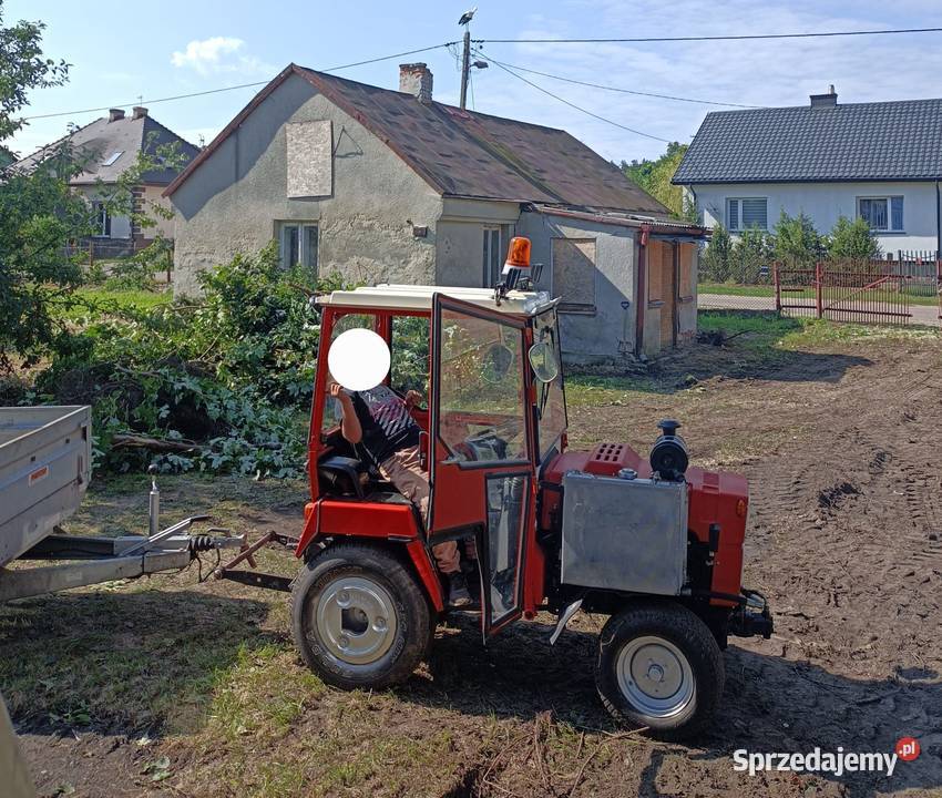 Traktor ciągnik ogrodniczy Hako 3800D komunalny Marki