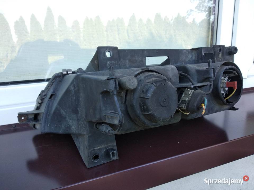 Citroen XM MK2 lampa przednia prawa reflektor Sieradz