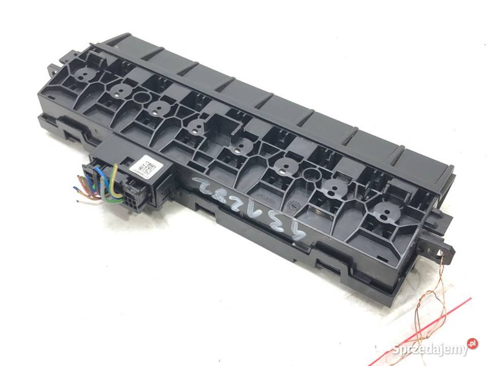 WŁĄCZNIK PANEL AWARYJNYCH DACIA DUSTER Panele sterowania, przełączniki podkarpackie sprzedam