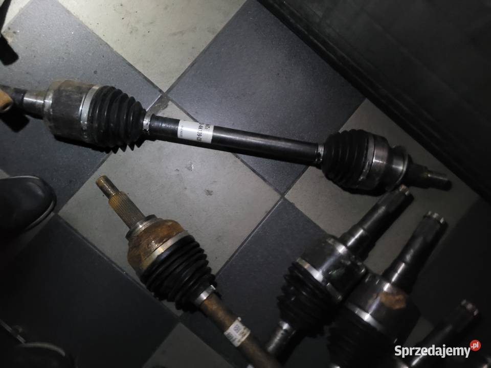 PÓŁOŚ FORD MUSTANG LEWA KR334K139CB 2814184 osobowe sprzedam