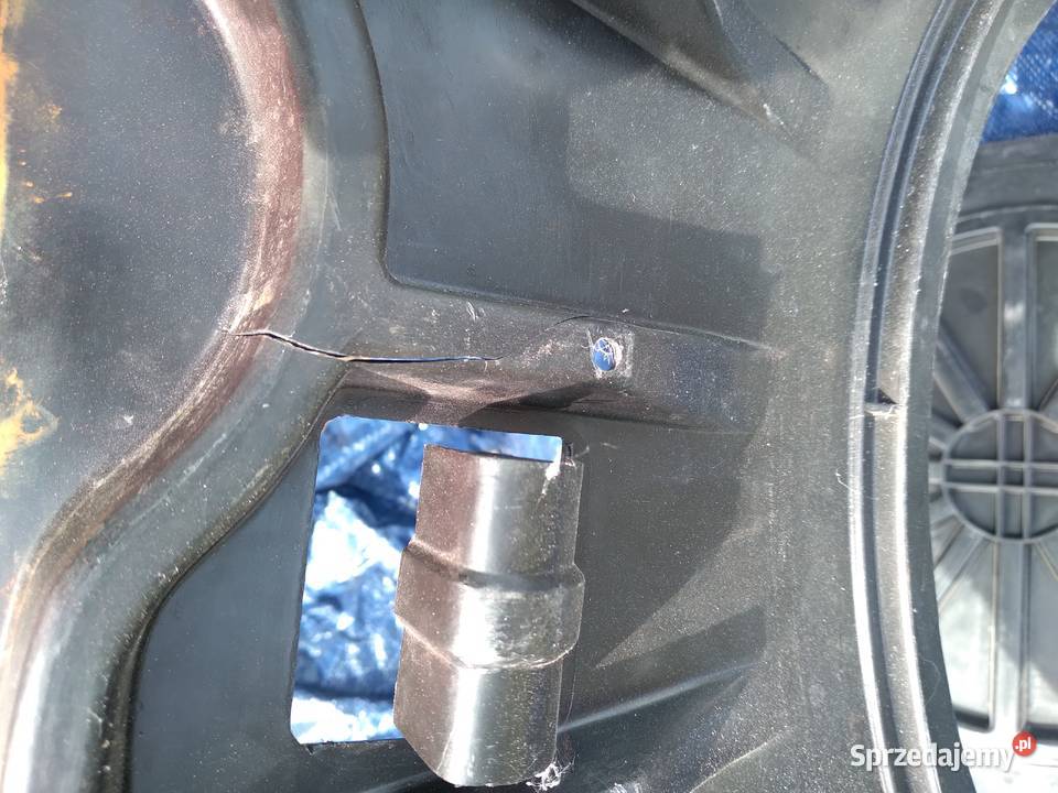 Mercedes w124 coupe podłoga plastik bagażnika Strzelce Krajeńskie