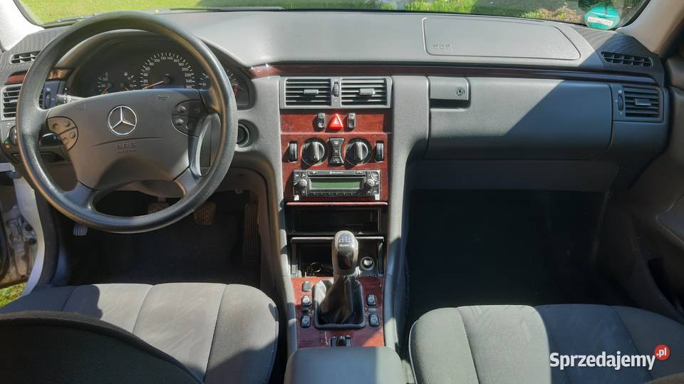 DaimlerBenz 210 20 compresor 2001r 219 25000zl małopolskie Podczerwone