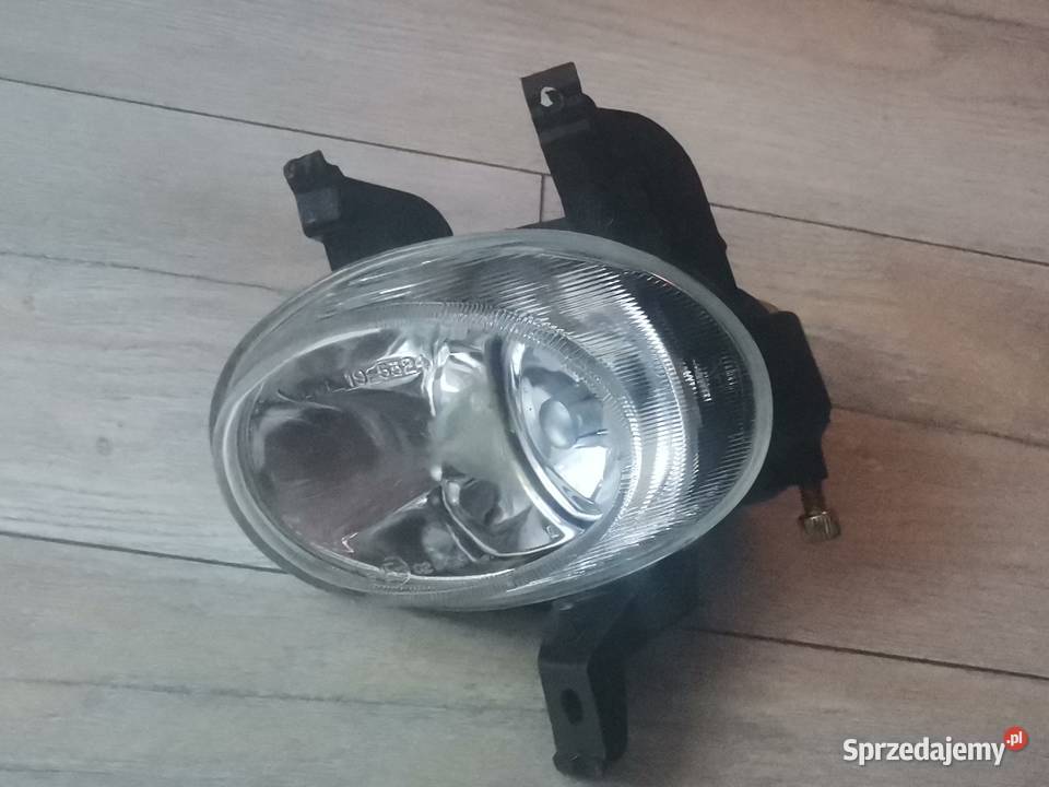 PEUGEOT 206 KOMPLETNA LEWA LAMPA PRZECIWMGIELNA Lampy przeciwmgielne wielkopolskie Międzychód