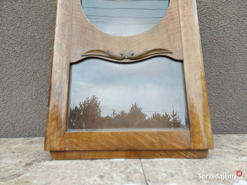 Mała stara szafka witrynka z obudowy starego pomorskie