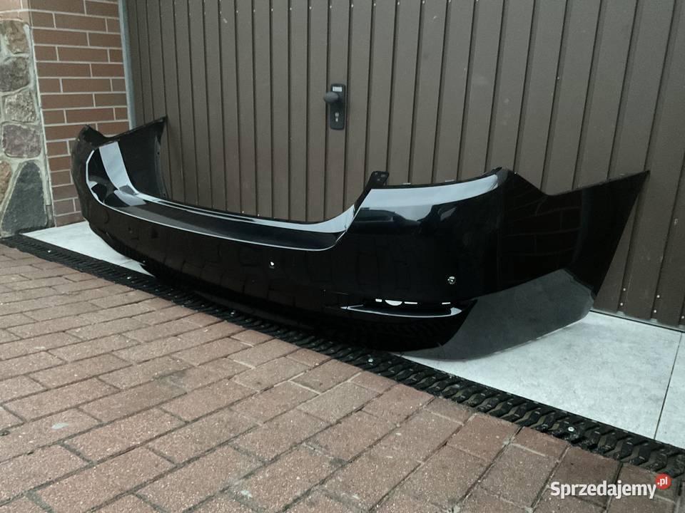 BMW 5 F10 SEDAN LIFT LCI Zderzak Tył Pleszew