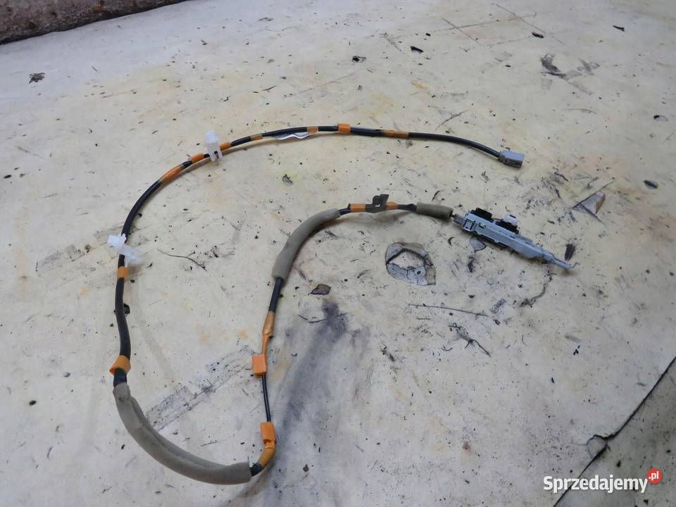 ANTENA GPS NAWIGACJI AURIS II LIFT 8610102730