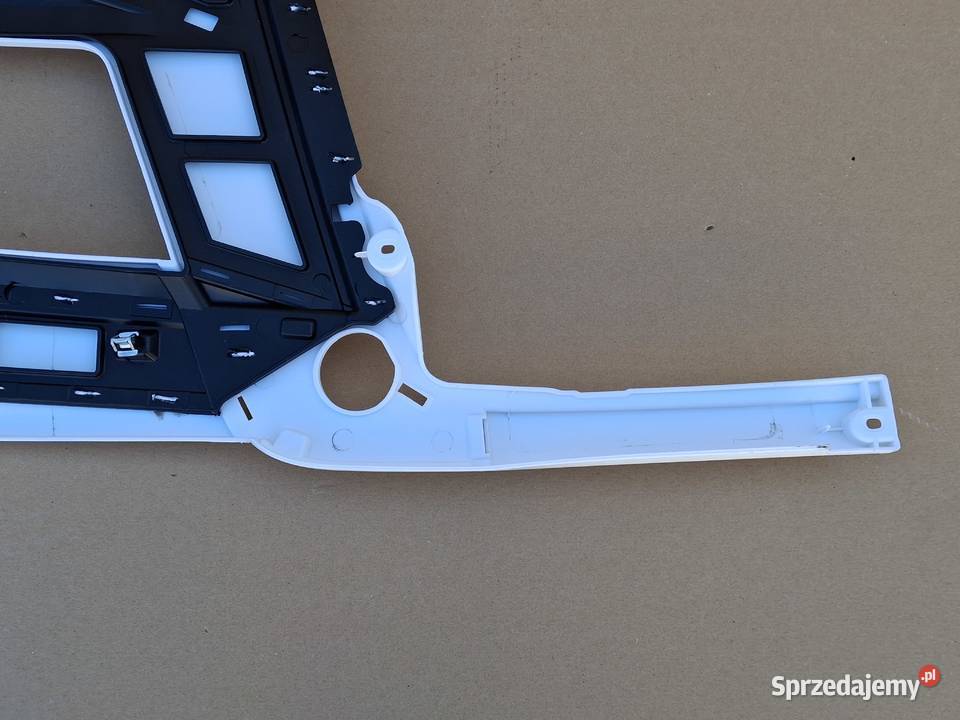 MAN TGX TG3 OKULAR REFLEKTORA LAMPY LEWY ZDERZAK ciężarowe Zderzaki Bieleń