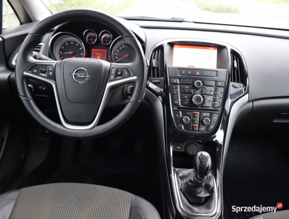 Opel Astra 14 T Piaseczno