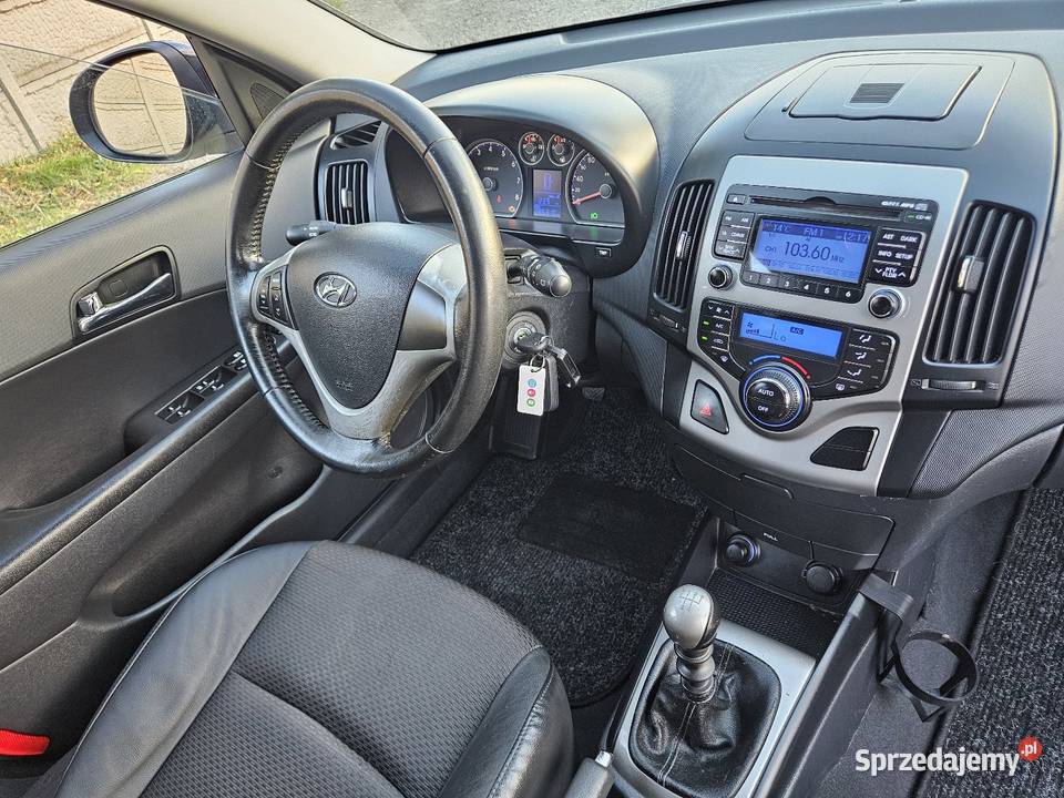 Hyundai i30 2009r 16 126 Półskóry Klimatronik wspomaganie kierownicy Prawiedniki
