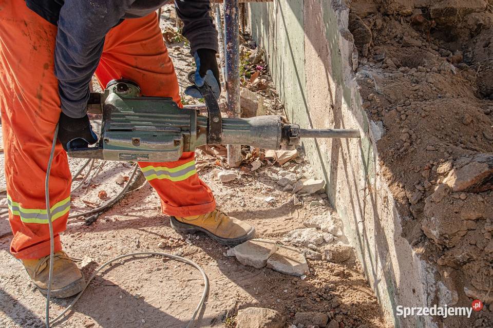 Usługi rozbiórki wyburzenia altany działkowej Wrocław