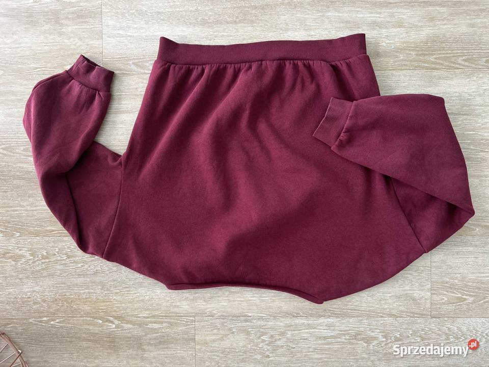 Bluza XS bluza odkryte ramiona czerwony mazowieckie Wyszków