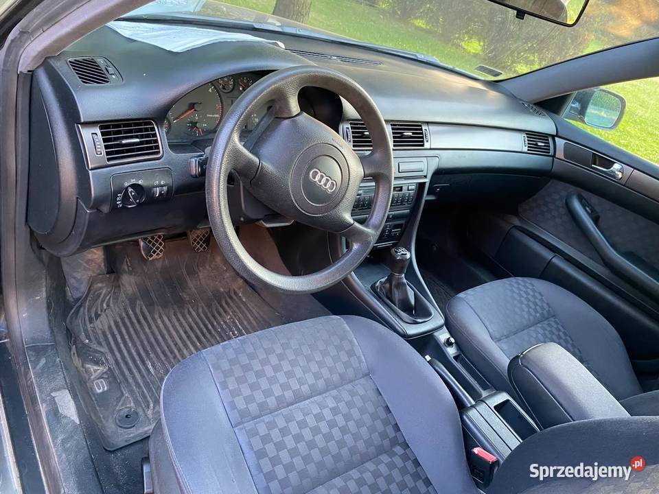 Audi A6 25 TDI manualna Czernica