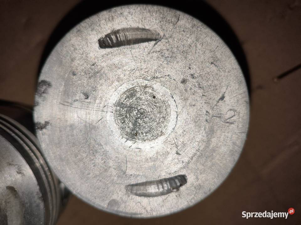 Oryginalne tłoki R2 7842 Ural M61 M62 M63 M66 Leszno
