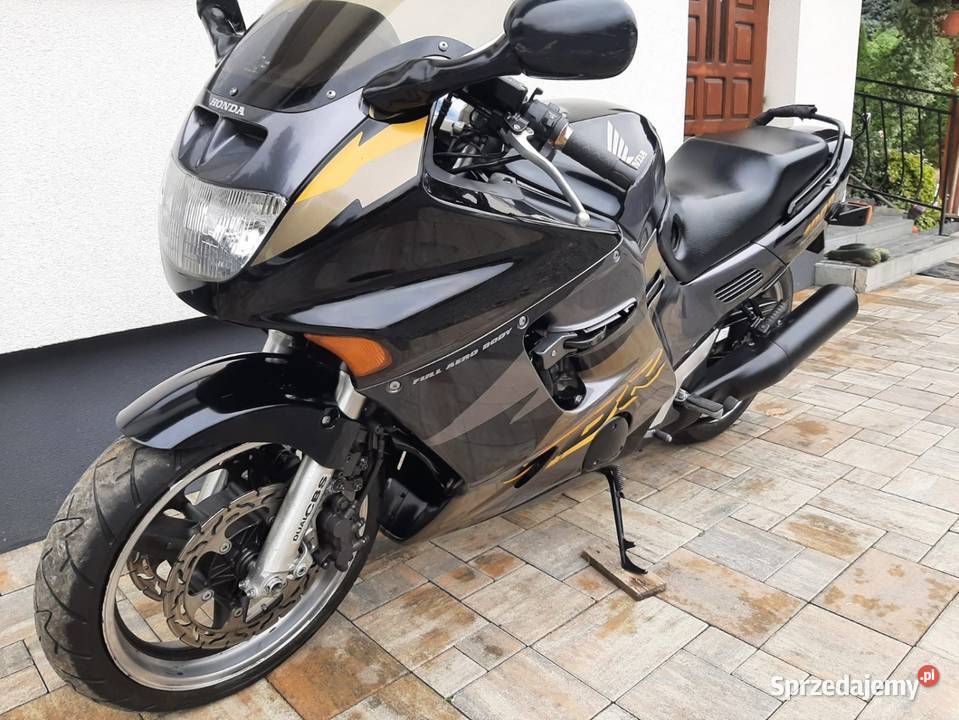 Honda cbr 1000 dual 1996 88 72kw 88000km Chobrzany