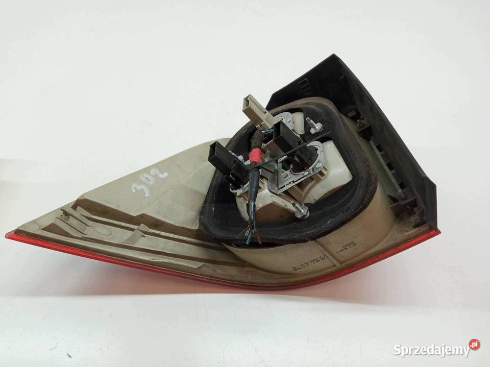 LAMPA TYŁ PRAWA KOMBI 7165826 Bmw Seria 5 V Lampy tylne