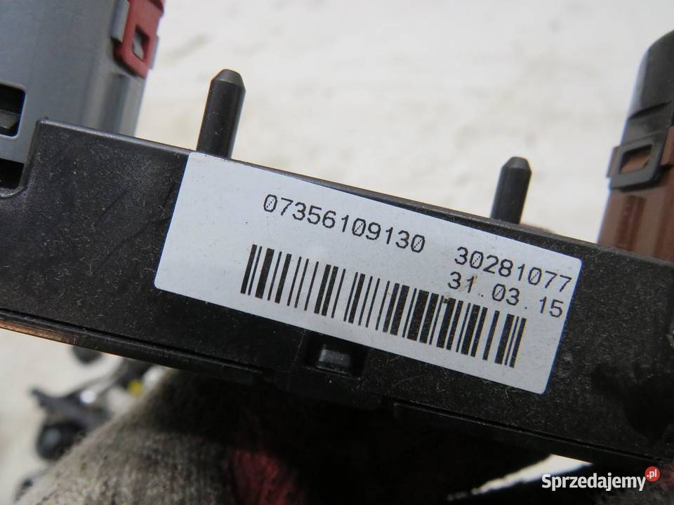PRZYCISK ŚWIATEŁ AWARYJNYCH FIAT 500X osobowe Panele sterowania, przełączniki