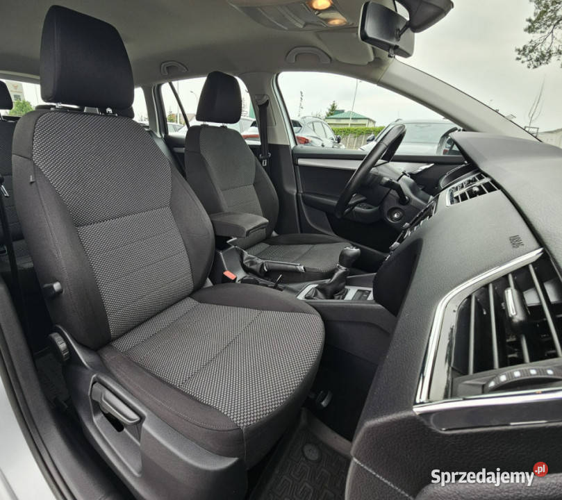 koda Octavia 16TDI 105 Ambition 2014 Salon III świętokrzyskie Kielce sprzedam