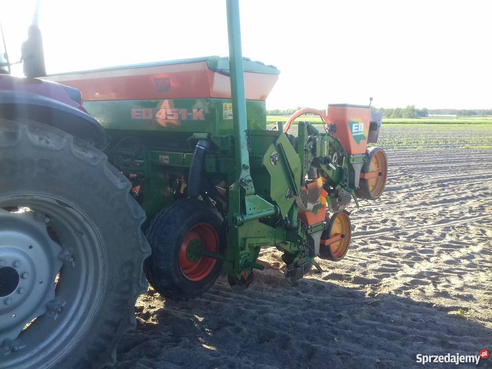 Siewnik punktowy pneumatyczny do kukurydzy Maszyny rolnicze wielkopolskie Zakrzyn
