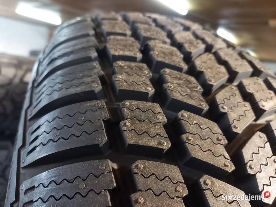4x Opona NIEUŻYWANA ZIMOWA 21570R15 MAXXIS 219 Zaścianki sprzedam