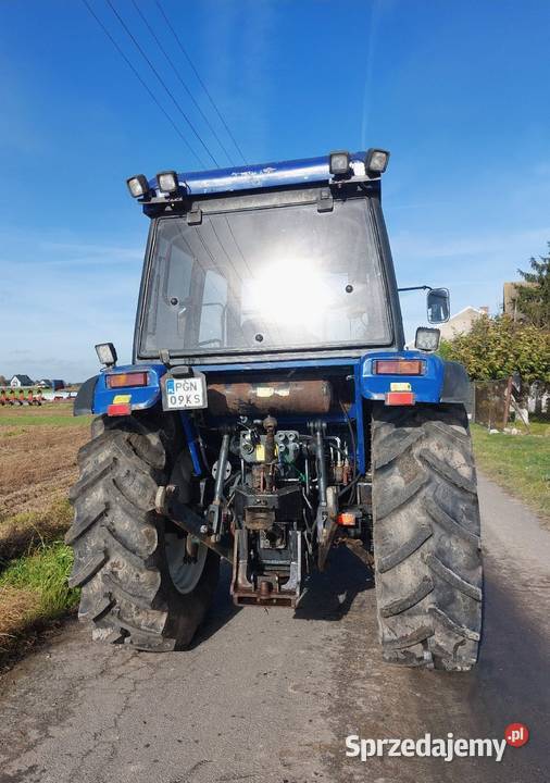 Ciągnik rolniczy PolMot Foton 824 wielkopolskie Trzuskołoń