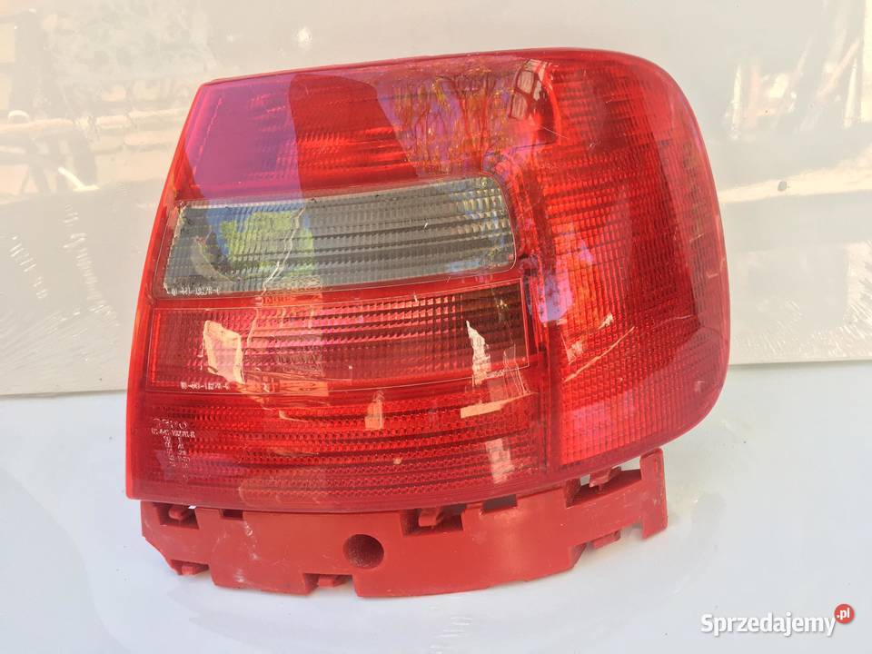 AUDI A4 B5 LIFT PRAWA LAMPA TYŁ SEDAN Ostroróg