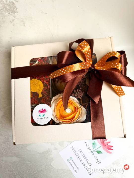 Sweetbox z cukierkami i herbatką rozmiar S Zielona Góra