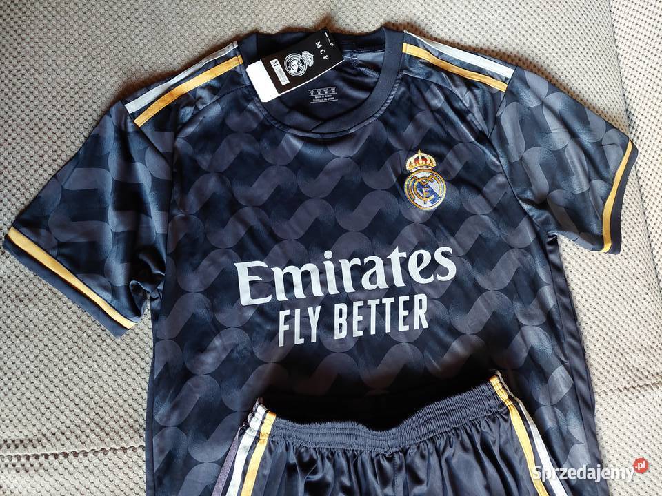 Real Madrid juniorski komplet piłkarski romiar M Piłka nożna małopolskie Kraków sprzedam