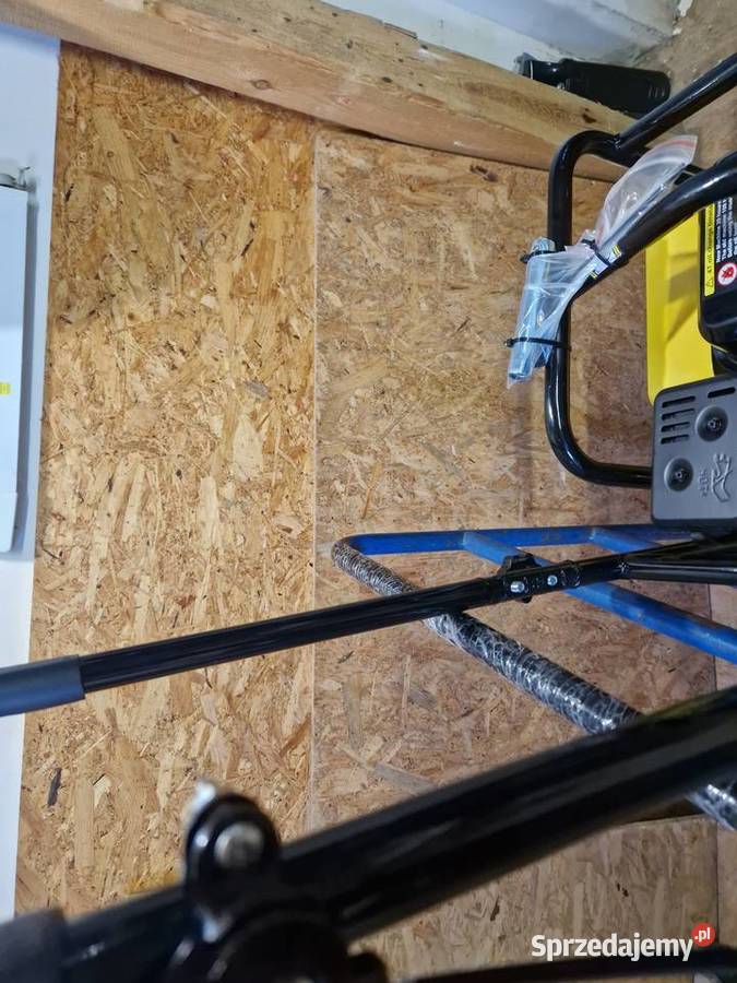 Zagęszczarka gruntu Ubijak KOMATSU GTZ 744 112 wielkopolskie Głogowa