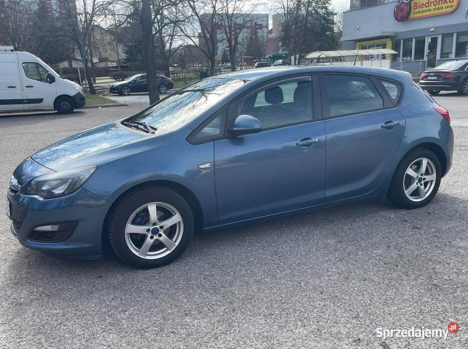 Opel Astra 14 T Active manualna Białystok sprzedam
