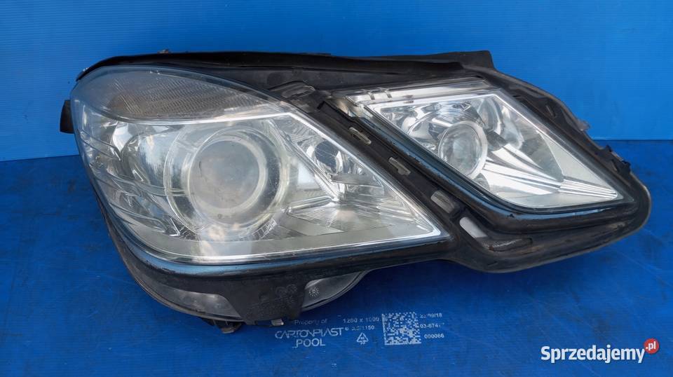 LAMPA PRAWY PRZÓD EU XENON MERCEDES E KLASA W212 osobowe Lampy przednie