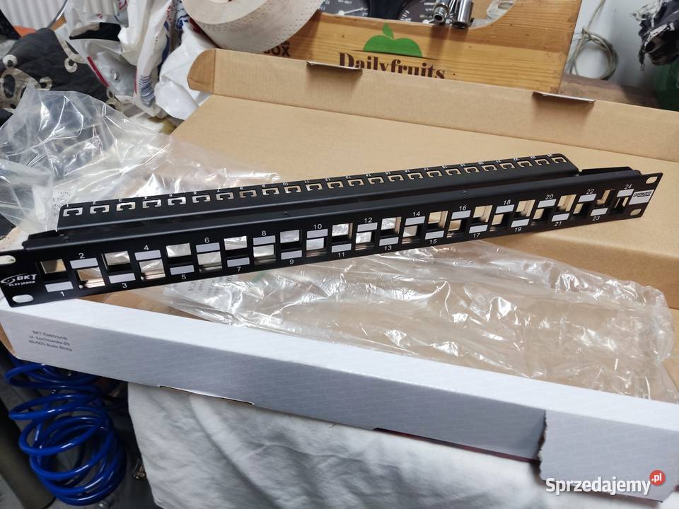 Patch panel pusty BKT RACK 19 1U na 24 moduły Pozostałe Nadolice Małe