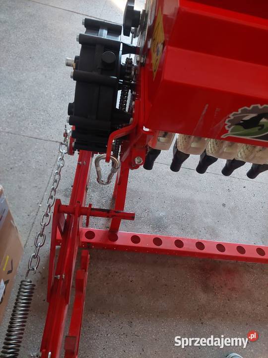 Siewnik poplonów siewnik do traw