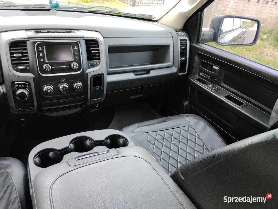 okazja DODGE RAM 4X4 57 HEMI GAZ HAK 3 TONY Ćmielów