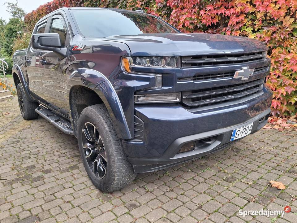 CHEVROLET Silverado 1500 Z71 RST 53L V8 4x4 Mojusz