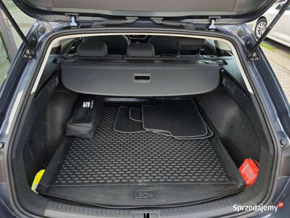 SEAT Leon 2024r Salon FV23 ASO wielkopolskie Poznań