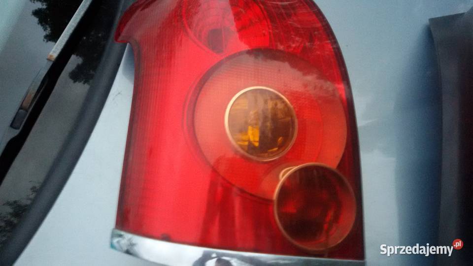 LAMPY TYLNE TOYOTA AVENSIS T 25 KOMBI lewe Lampy tylne warmińsko-mazurskie Elbląg