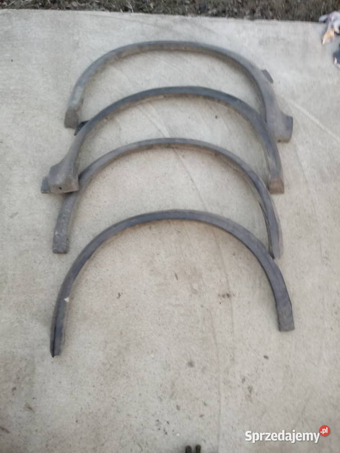 VW Golf 2 4drzwi nadkola poszerzenia plastikowe Rzeszów sprzedam