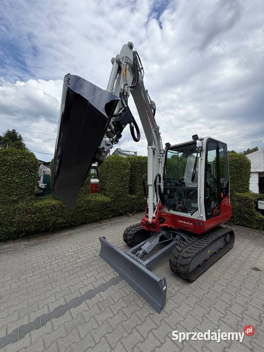 Minikoparka Takeuchi TB 240 V5 4 tony z Bielsko-Biała