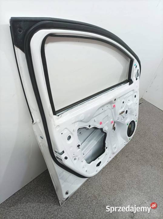 DRZWI LEWE PRZÓD 040 Toyota Yaris IV 2020