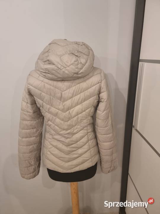 Lekka kurtka puchowa damska Stradivarius S Wiosenna/Jesienna Kraków