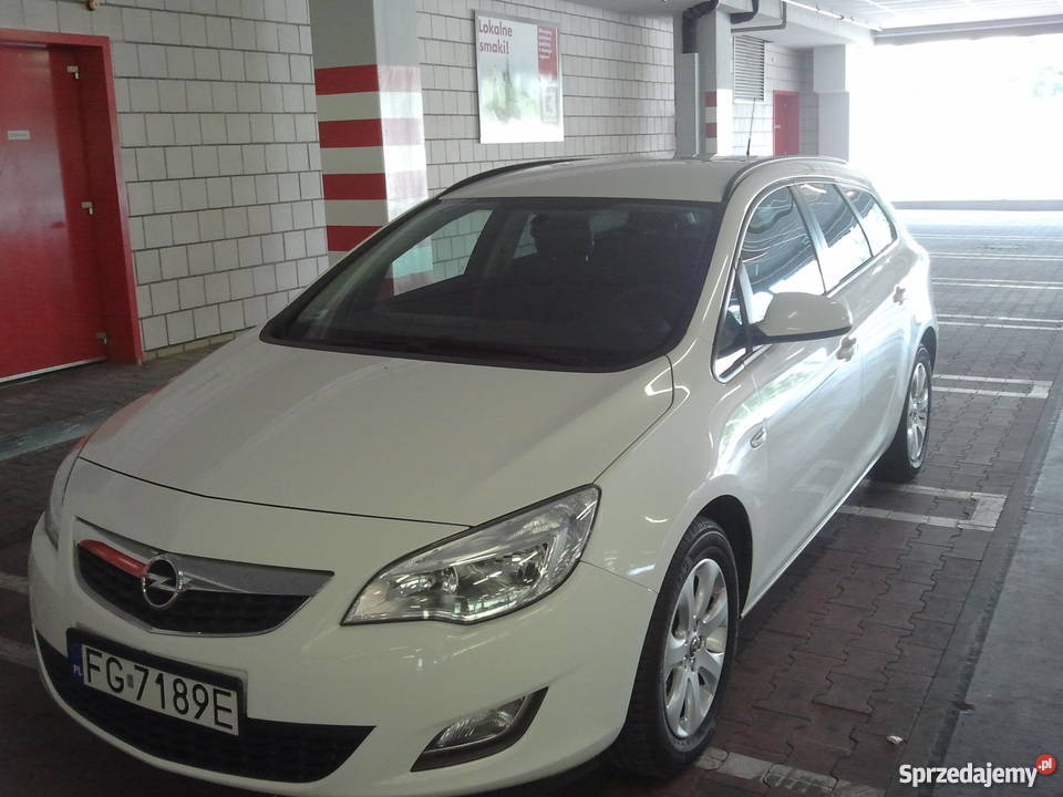 Opel Astra J IV Sport Tourer 16 116 kombi radio Gorzów Wielkopolski sprzedam