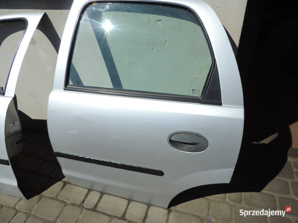 DRZWI LEWY TYŁ OPEL CORSA C 5D Z147 sprzedam
