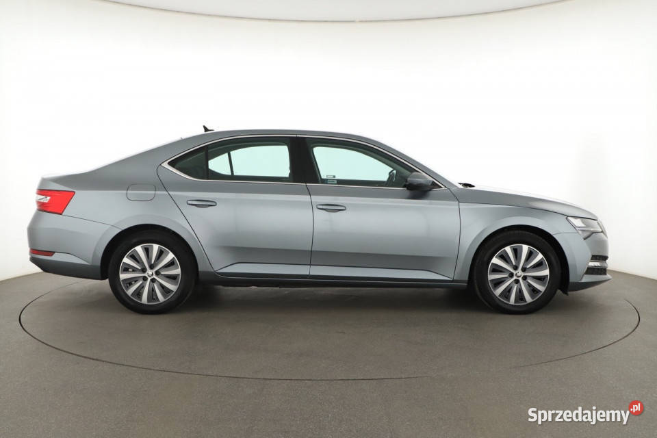 Skoda Superb iV 14 TSI PHEV podgrzewane fotele mazowieckie sprzedam
