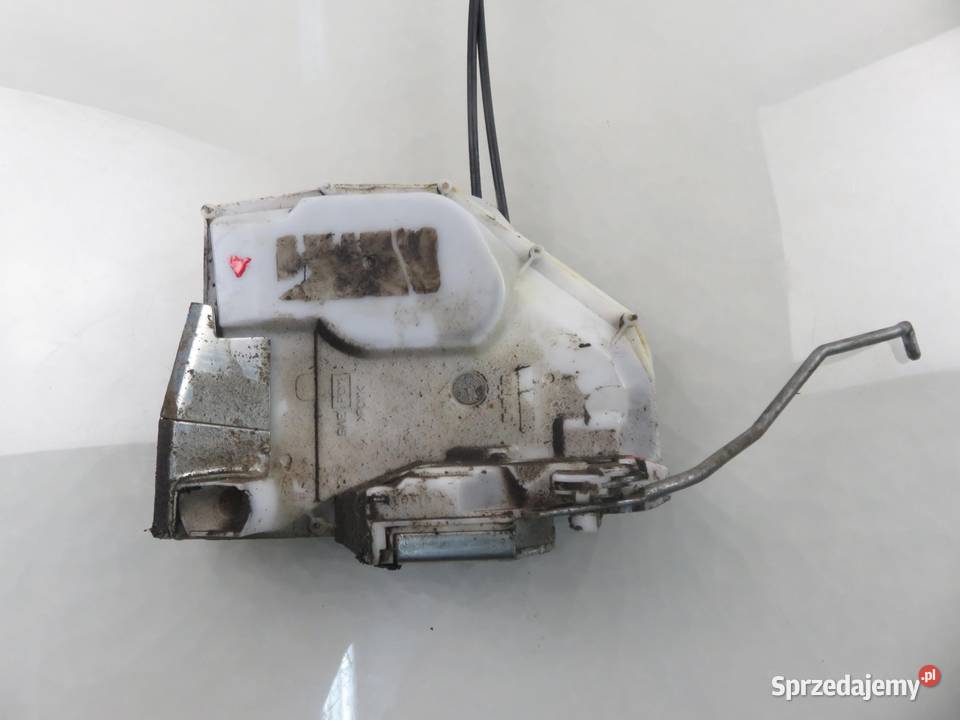 ZAMEK PRAWY PRZEDNI FIAT SEDICI 189