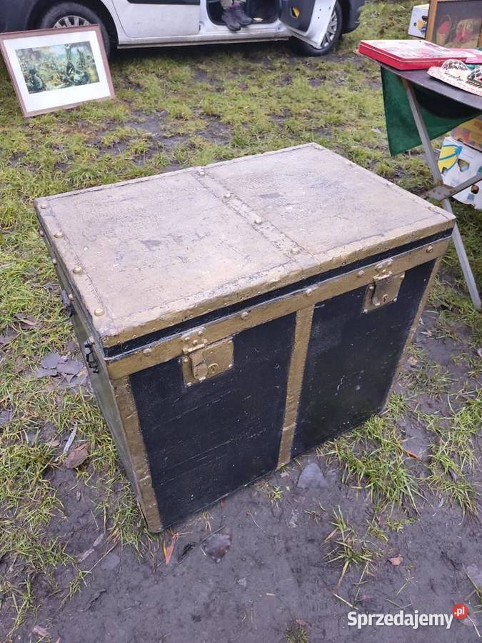 Stary kufer skrzynia Chorzew