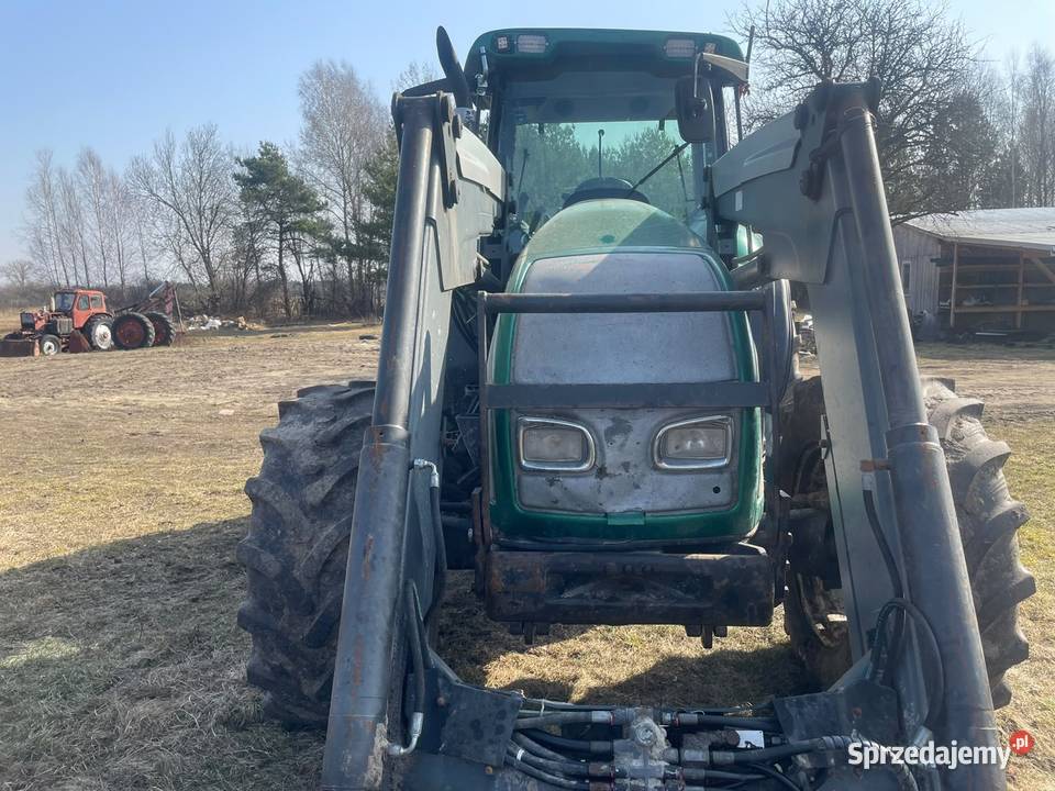 Valtra T140 e ciągnik rolniczy tur Quicke Wspomaganie kierownicy Fałków