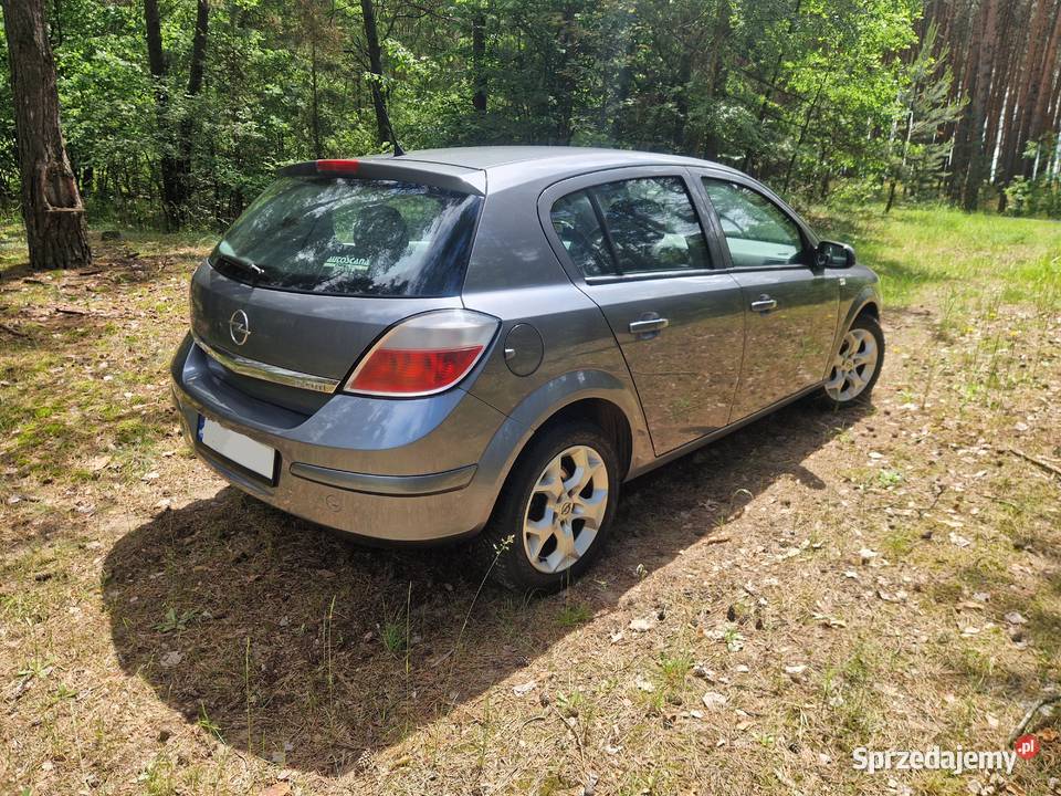 Opel Astra 17 świętokrzyskie Sędziszów