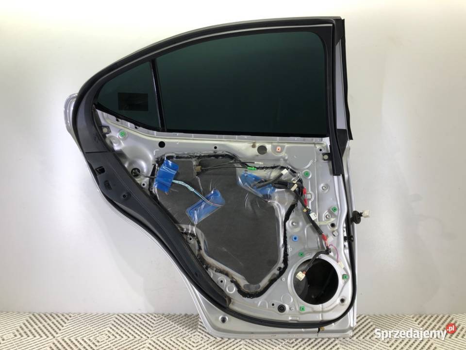 DRZWI LEWY TYŁ LEXUS IS SedanLimuzyna 0513