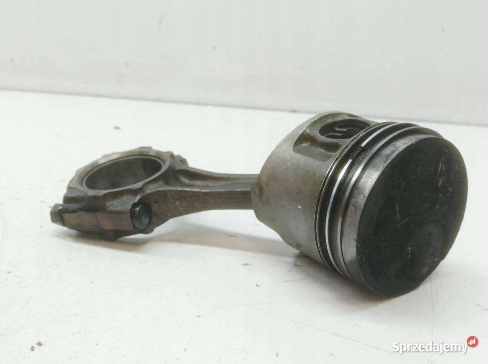 TŁOK KORBOWÓD 28 TD Mitsubishi Challenger Pajero sprzedam