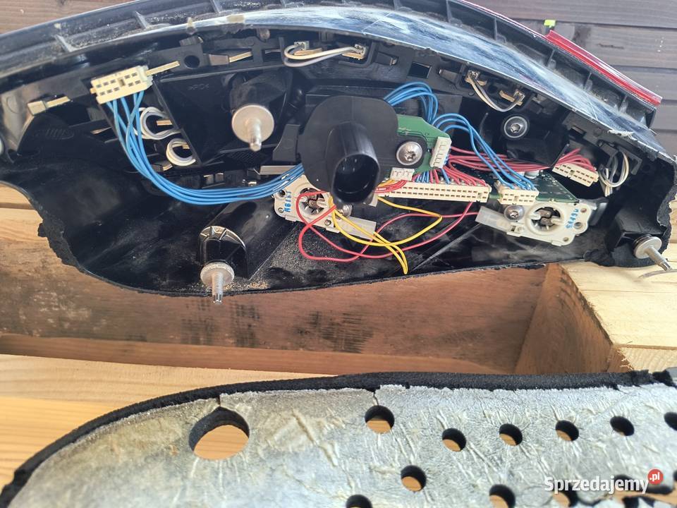 Lampa 9872 Porsche tył lewa lift boxster cayman Bieliny sprzedam